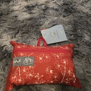 Eagle Creek Packable Duffel – Cherry Blossom Red. NEW